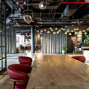 Radisson Red Brussels 4*, Ixelles Belçika